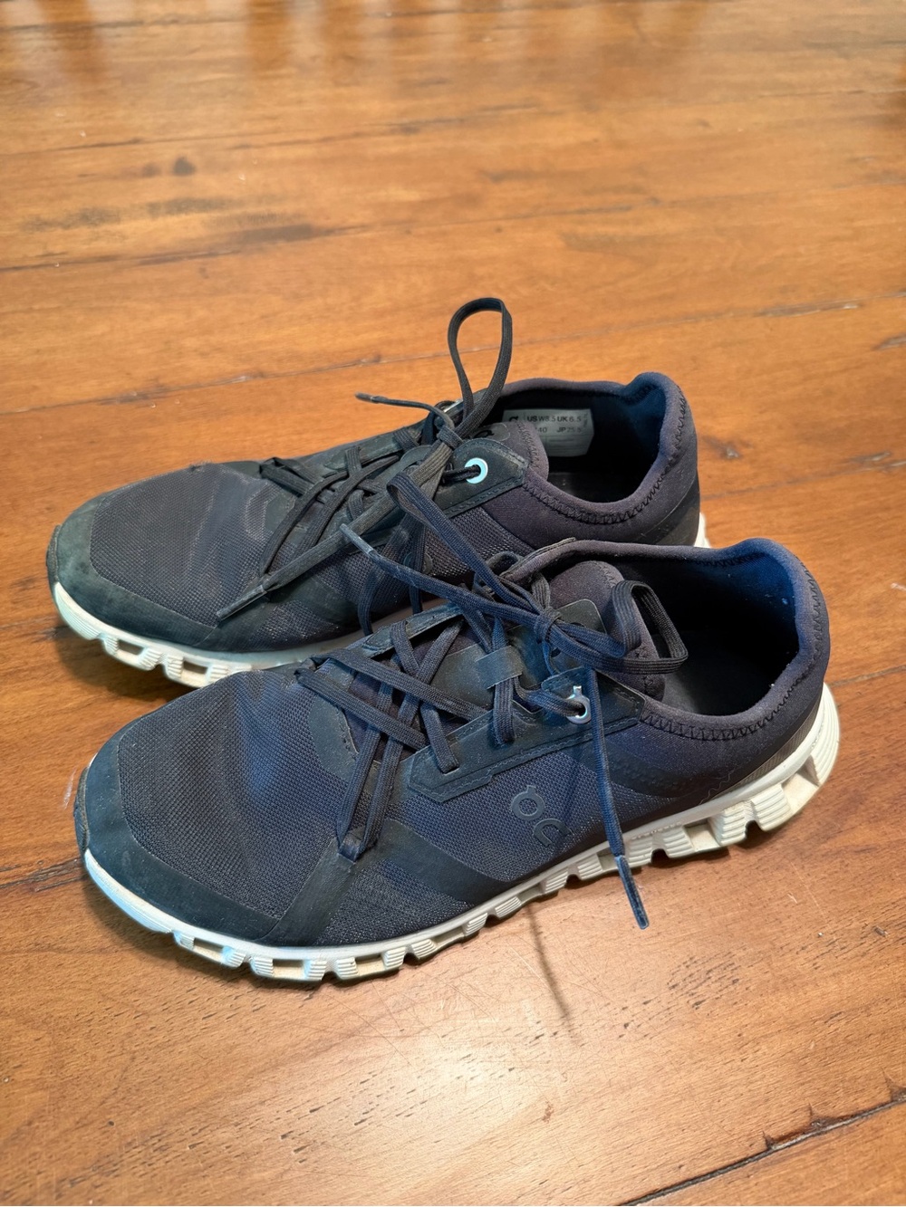 Women's black Athletic Sneakers with Cushioned White Outsole